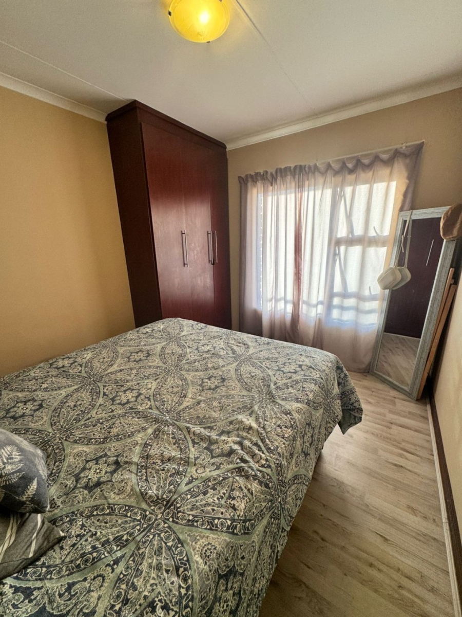 2 Bedroom Property for Sale in Lourierpark Free State